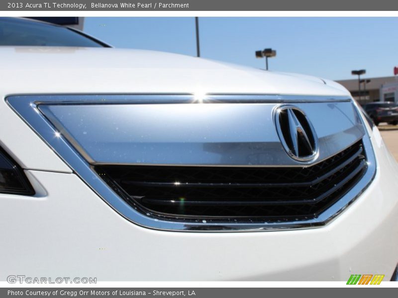 Bellanova White Pearl / Parchment 2013 Acura TL Technology