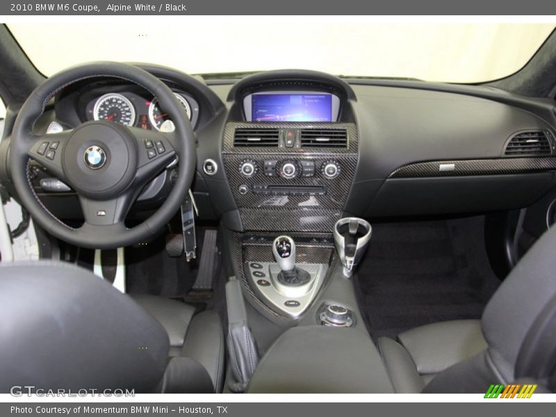 Dashboard of 2010 M6 Coupe