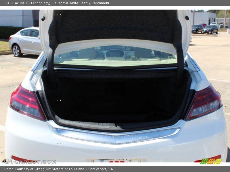 Bellanova White Pearl / Parchment 2013 Acura TL Technology