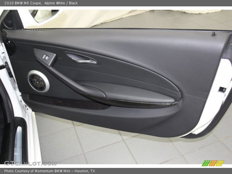 Alpine White / Black 2010 BMW M6 Coupe