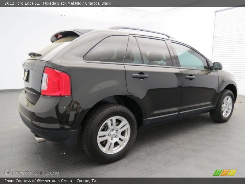 Tuxedo Black Metallic / Charcoal Black 2012 Ford Edge SE