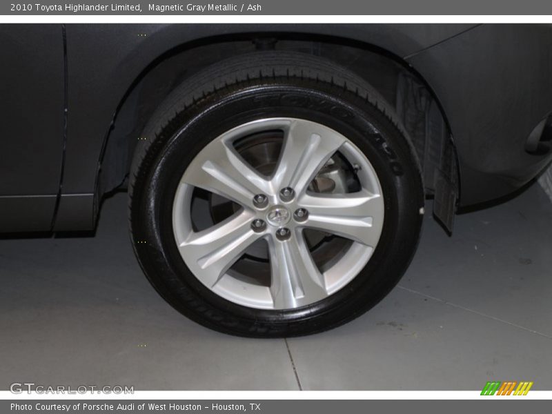 Magnetic Gray Metallic / Ash 2010 Toyota Highlander Limited