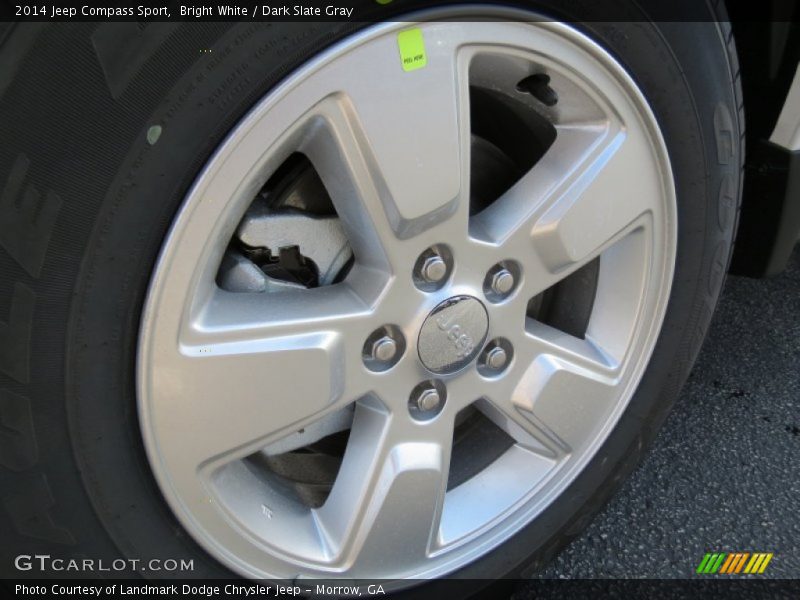 Bright White / Dark Slate Gray 2014 Jeep Compass Sport
