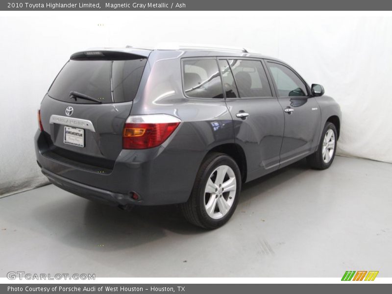 Magnetic Gray Metallic / Ash 2010 Toyota Highlander Limited