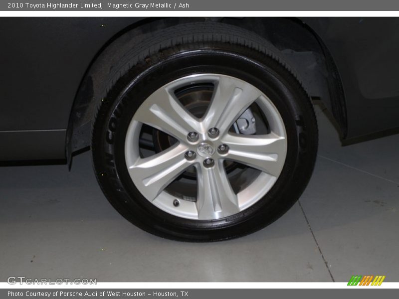 Magnetic Gray Metallic / Ash 2010 Toyota Highlander Limited