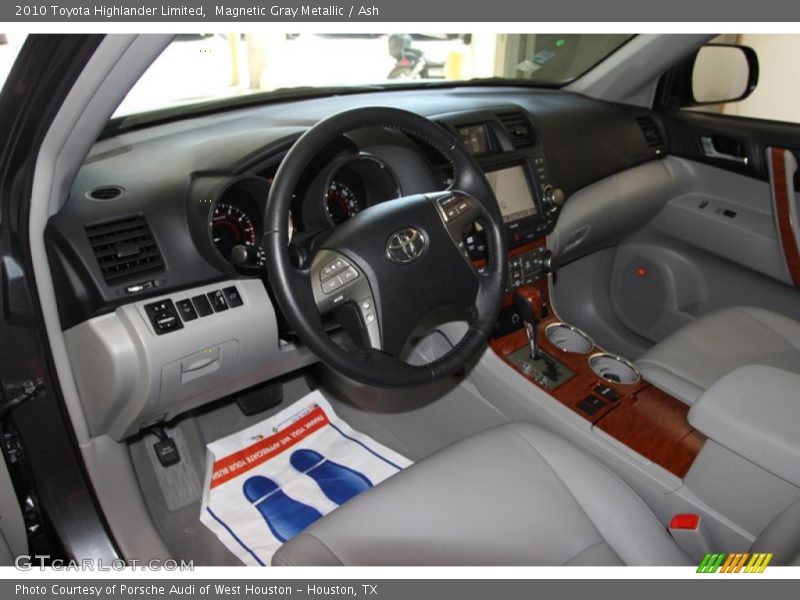 Magnetic Gray Metallic / Ash 2010 Toyota Highlander Limited