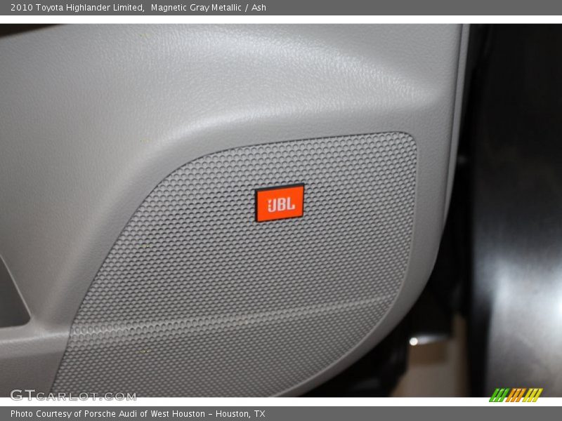 Magnetic Gray Metallic / Ash 2010 Toyota Highlander Limited
