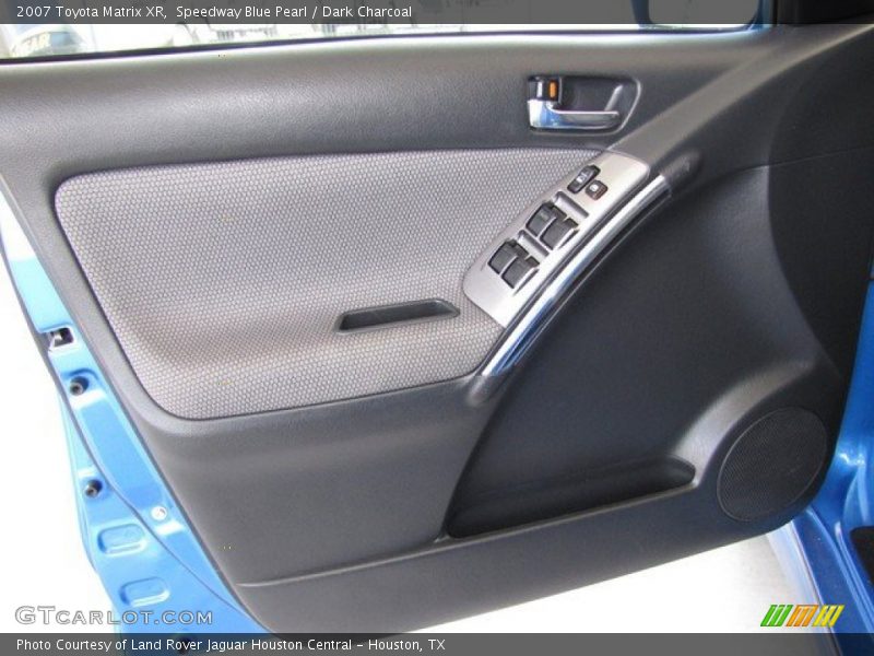 Door Panel of 2007 Matrix XR