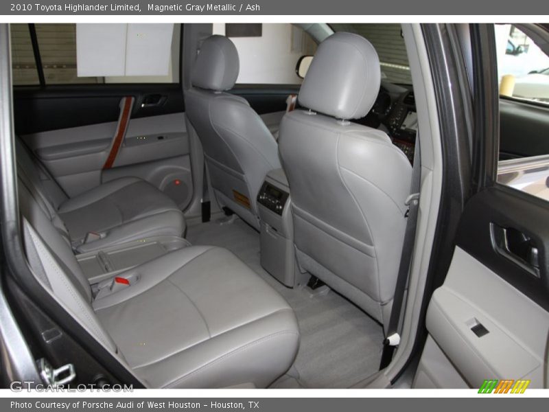 Magnetic Gray Metallic / Ash 2010 Toyota Highlander Limited