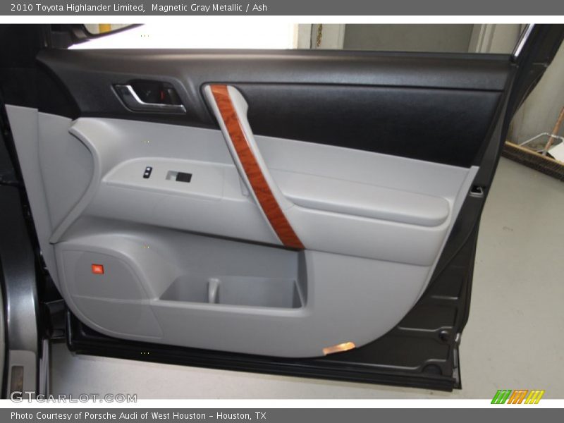 Magnetic Gray Metallic / Ash 2010 Toyota Highlander Limited