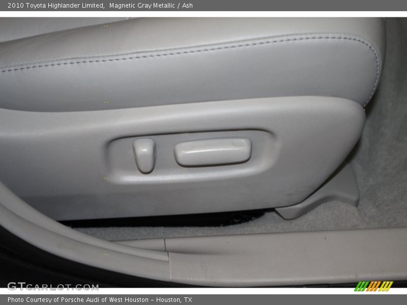 Magnetic Gray Metallic / Ash 2010 Toyota Highlander Limited