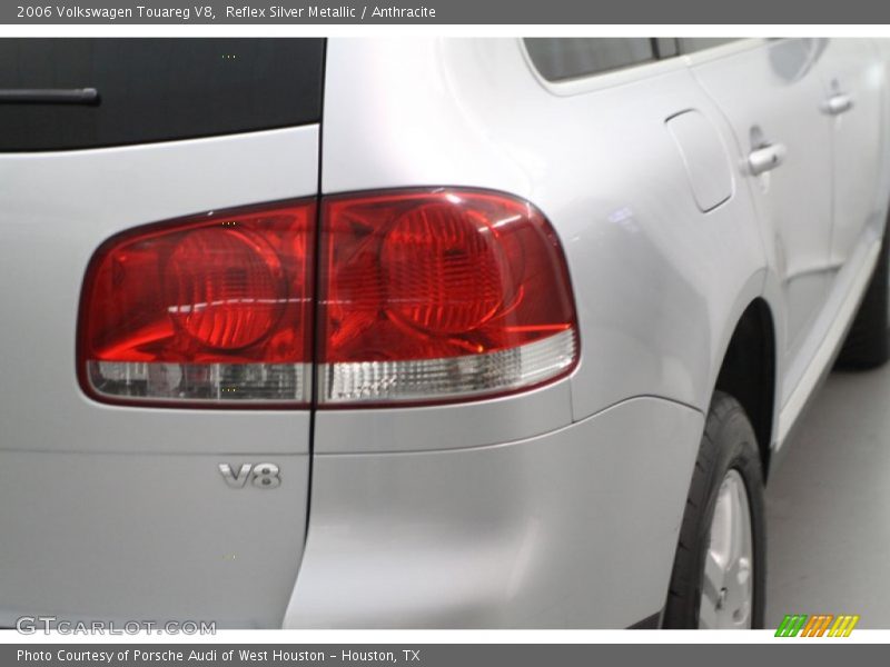Reflex Silver Metallic / Anthracite 2006 Volkswagen Touareg V8