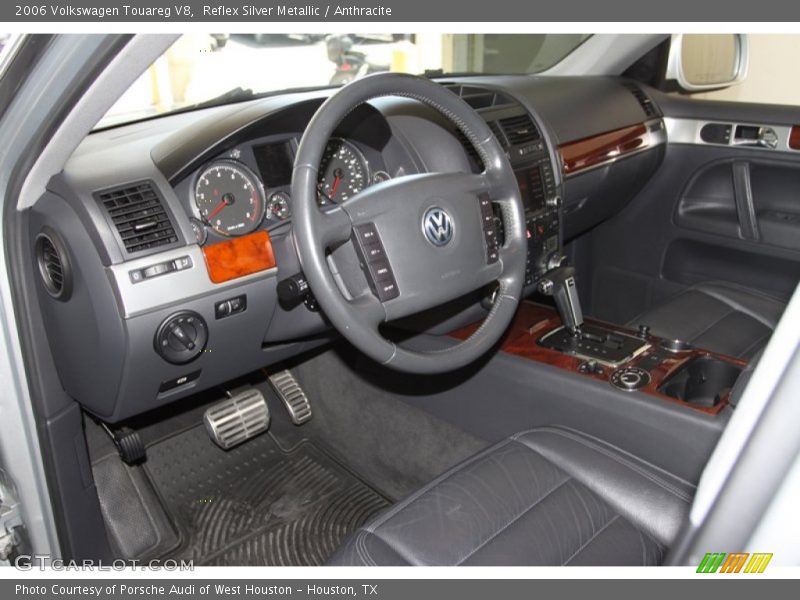 Reflex Silver Metallic / Anthracite 2006 Volkswagen Touareg V8