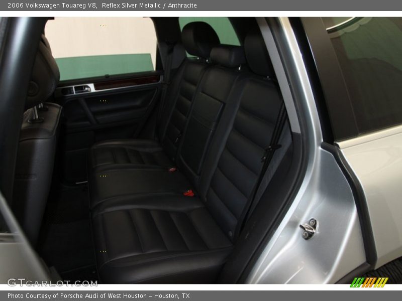Reflex Silver Metallic / Anthracite 2006 Volkswagen Touareg V8