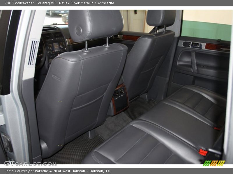 Reflex Silver Metallic / Anthracite 2006 Volkswagen Touareg V8