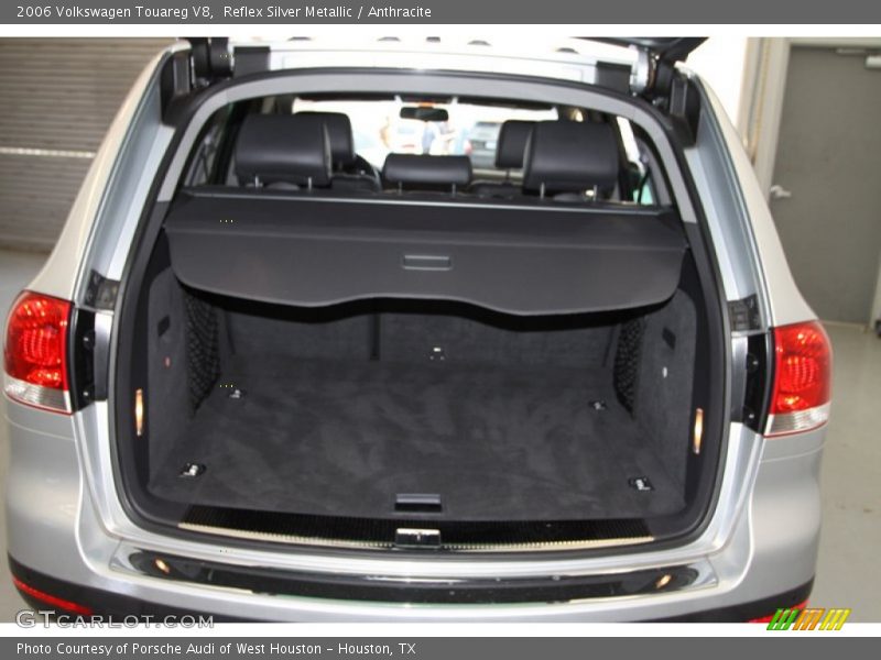 Reflex Silver Metallic / Anthracite 2006 Volkswagen Touareg V8