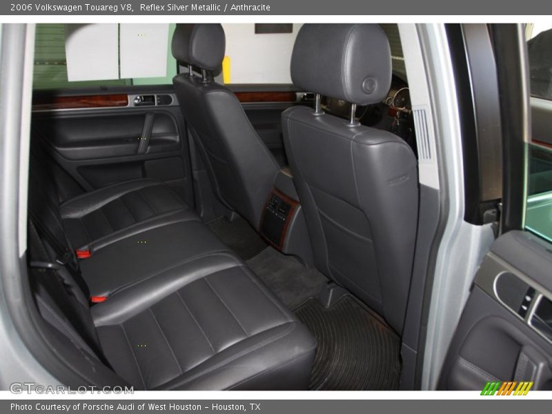 Reflex Silver Metallic / Anthracite 2006 Volkswagen Touareg V8