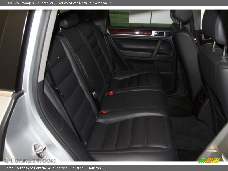 Reflex Silver Metallic / Anthracite 2006 Volkswagen Touareg V8