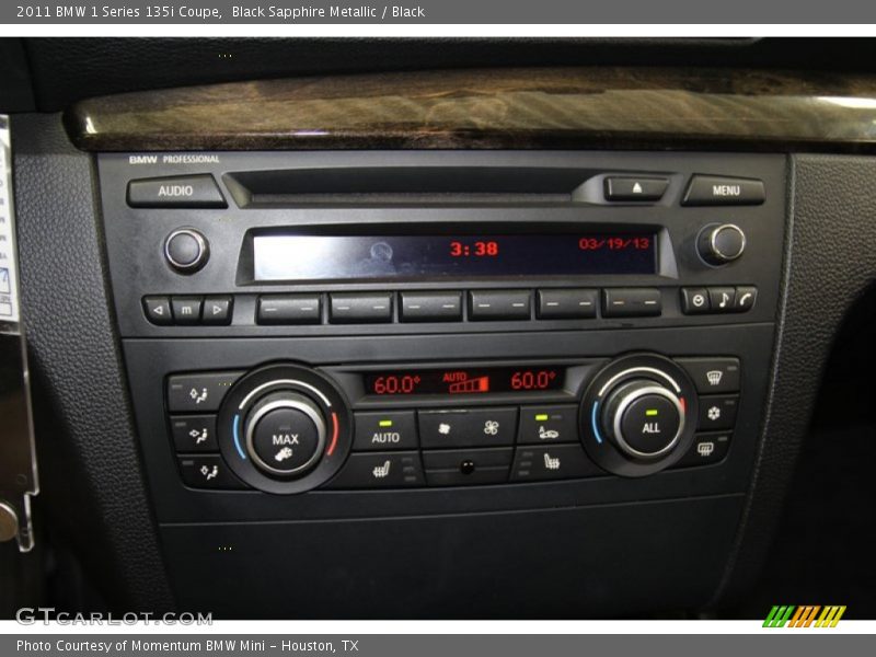 Controls of 2011 1 Series 135i Coupe