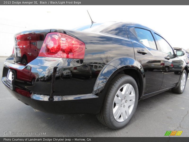 Black / Black/Light Frost Beige 2013 Dodge Avenger SE