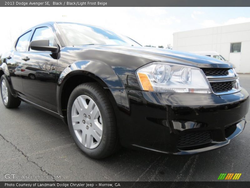 Black / Black/Light Frost Beige 2013 Dodge Avenger SE