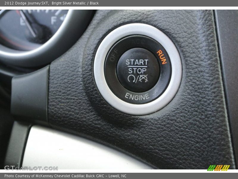Bright Silver Metallic / Black 2012 Dodge Journey SXT