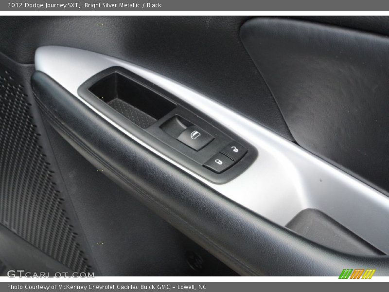 Bright Silver Metallic / Black 2012 Dodge Journey SXT