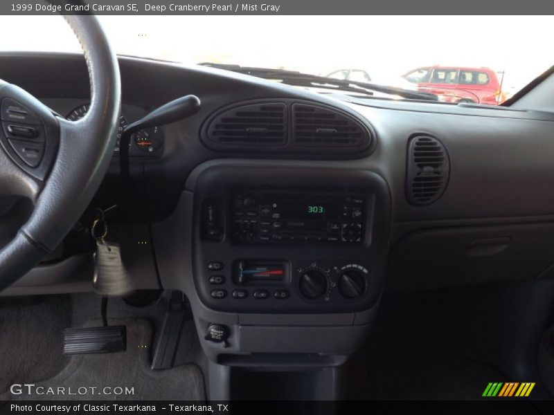 Deep Cranberry Pearl / Mist Gray 1999 Dodge Grand Caravan SE