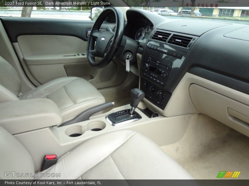 Dark Amethyst Metallic / Light Stone 2007 Ford Fusion SE