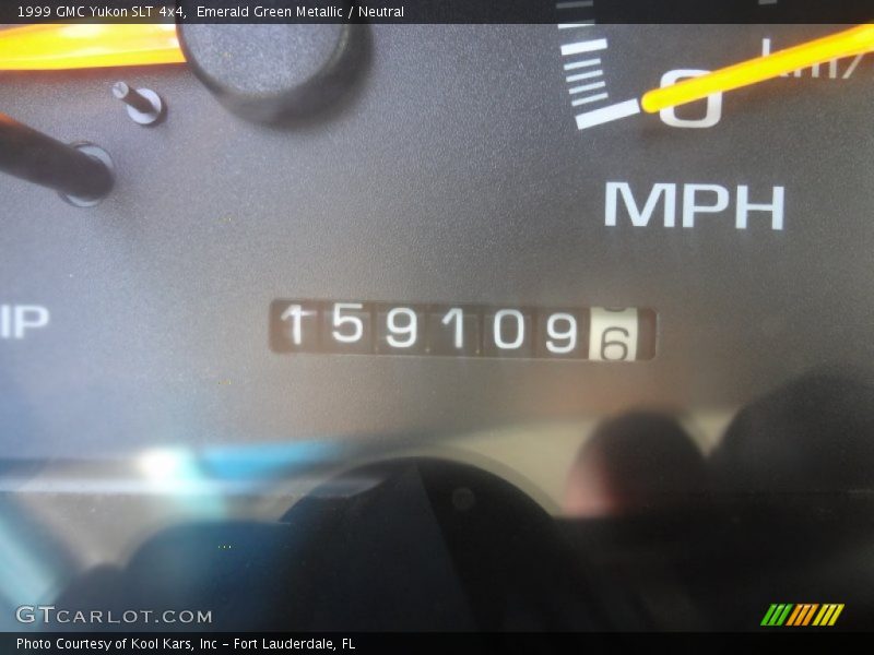 Emerald Green Metallic / Neutral 1999 GMC Yukon SLT 4x4