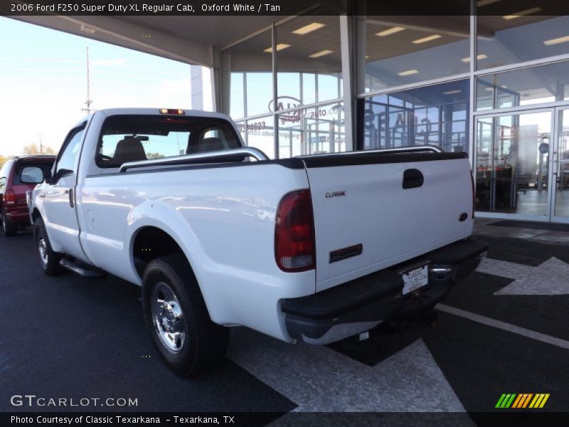 Oxford White / Tan 2006 Ford F250 Super Duty XL Regular Cab