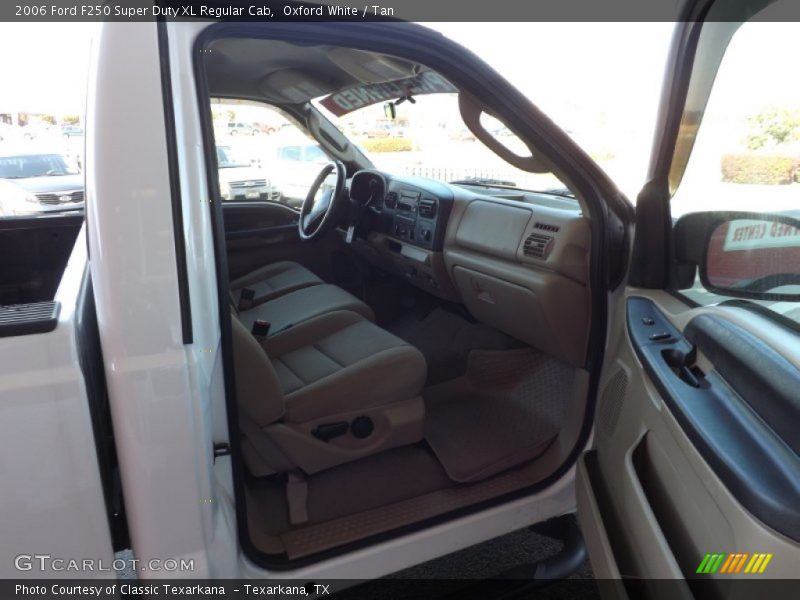 Oxford White / Tan 2006 Ford F250 Super Duty XL Regular Cab