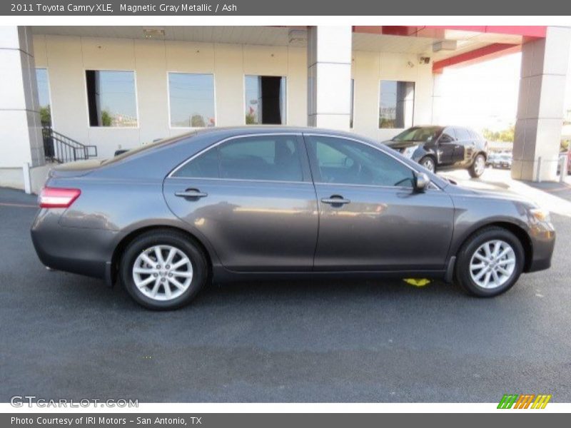 Magnetic Gray Metallic / Ash 2011 Toyota Camry XLE