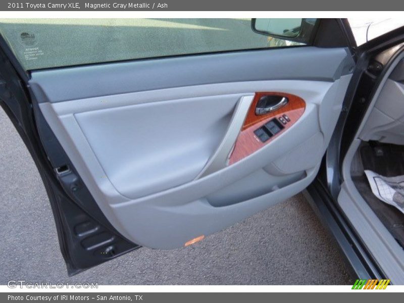 Magnetic Gray Metallic / Ash 2011 Toyota Camry XLE