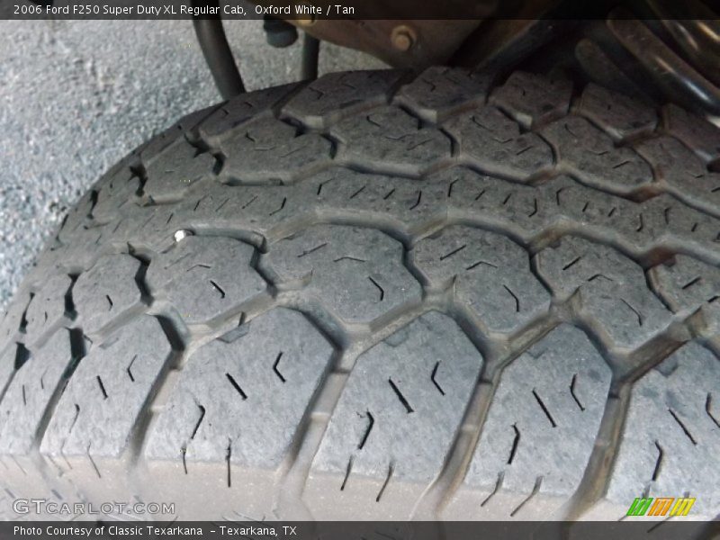 Oxford White / Tan 2006 Ford F250 Super Duty XL Regular Cab