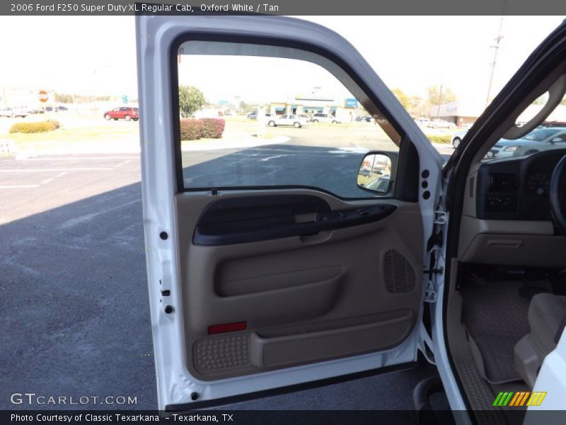 Oxford White / Tan 2006 Ford F250 Super Duty XL Regular Cab