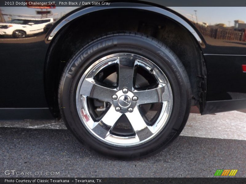 Pitch Black / Dark Slate Gray 2013 Dodge Challenger SXT