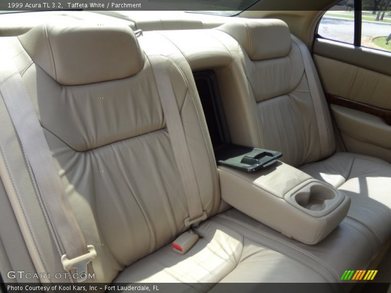 Taffeta White / Parchment 1999 Acura TL 3.2