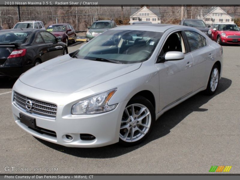 Radiant Silver / Charcoal 2010 Nissan Maxima 3.5 S