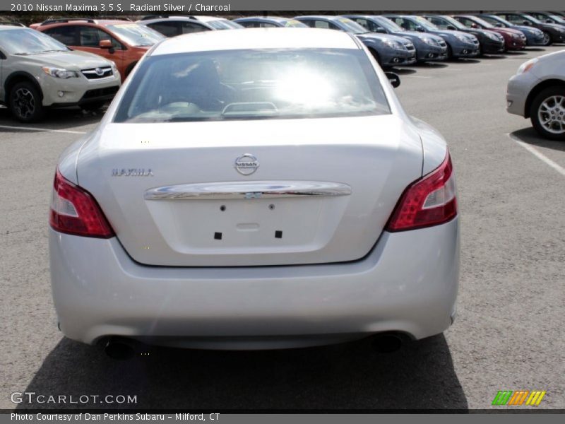 Radiant Silver / Charcoal 2010 Nissan Maxima 3.5 S