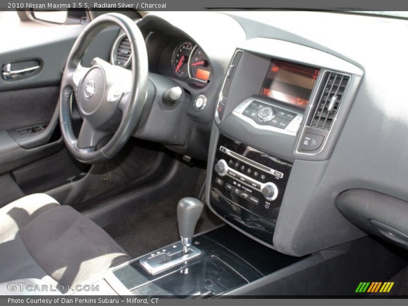 Radiant Silver / Charcoal 2010 Nissan Maxima 3.5 S