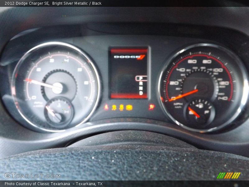 Bright Silver Metallic / Black 2012 Dodge Charger SE