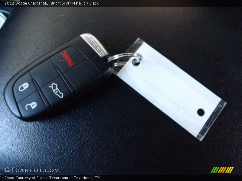 Bright Silver Metallic / Black 2012 Dodge Charger SE