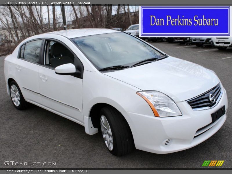 Aspen White / Charcoal 2010 Nissan Sentra 2.0 S