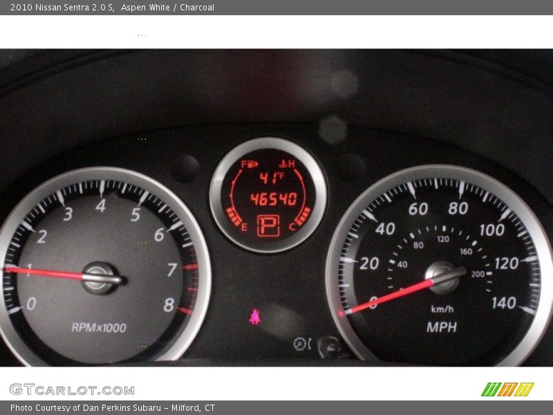 Aspen White / Charcoal 2010 Nissan Sentra 2.0 S