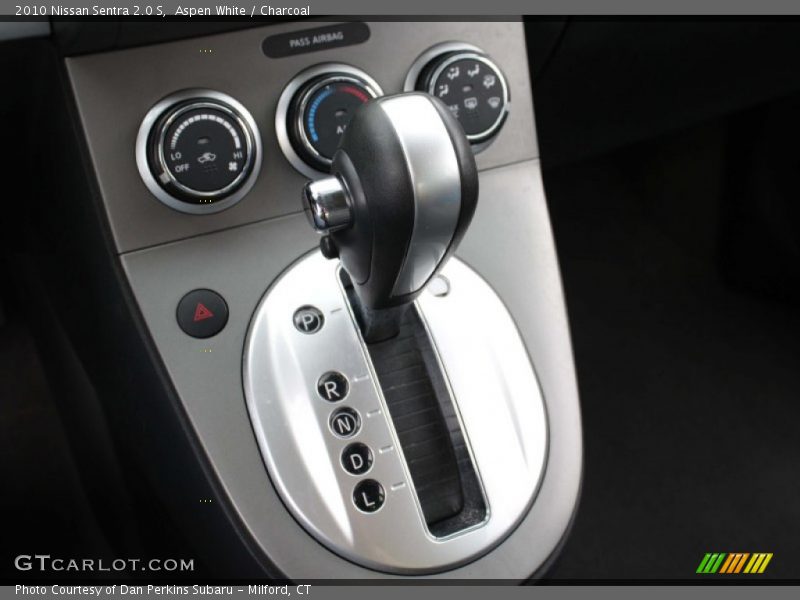 Aspen White / Charcoal 2010 Nissan Sentra 2.0 S