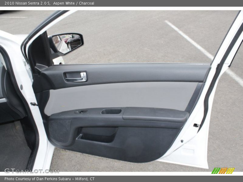 Aspen White / Charcoal 2010 Nissan Sentra 2.0 S