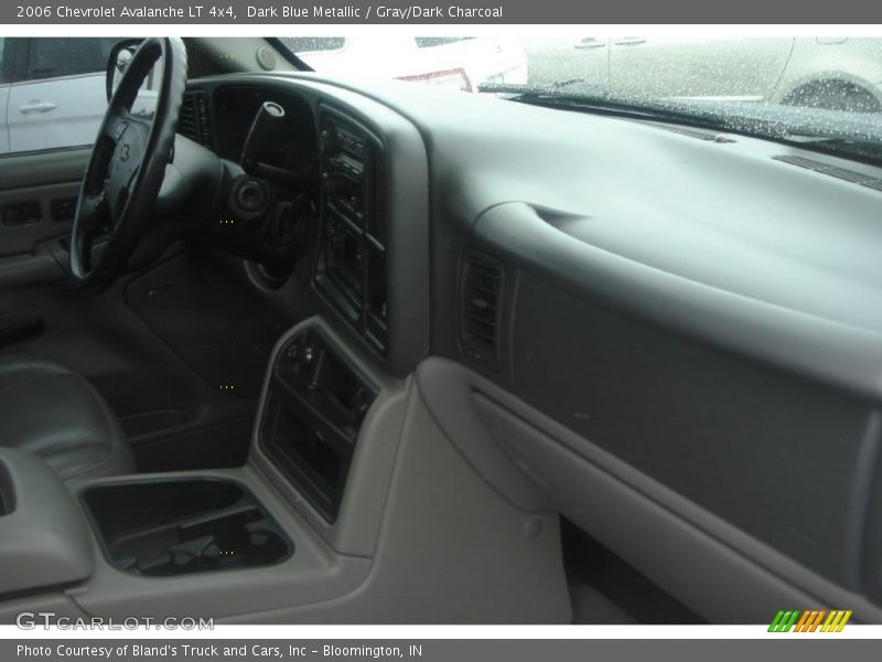 Dark Blue Metallic / Gray/Dark Charcoal 2006 Chevrolet Avalanche LT 4x4
