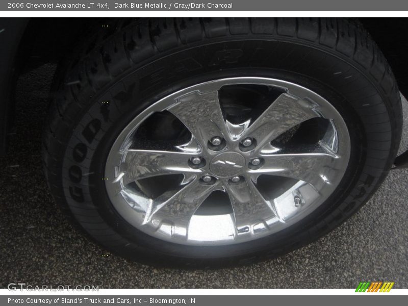 Dark Blue Metallic / Gray/Dark Charcoal 2006 Chevrolet Avalanche LT 4x4