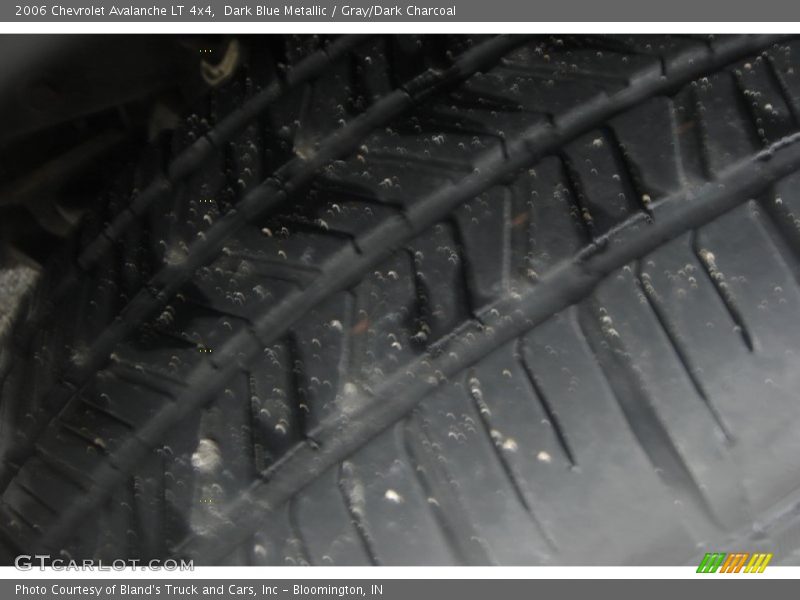 Dark Blue Metallic / Gray/Dark Charcoal 2006 Chevrolet Avalanche LT 4x4